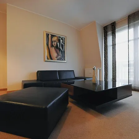 Apartment Glamour