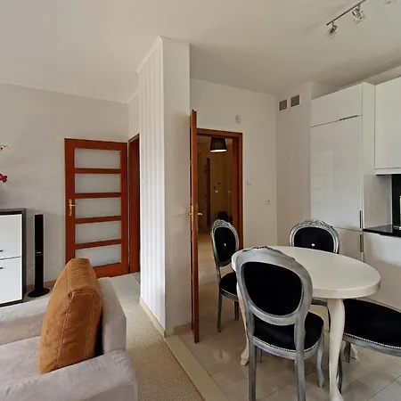 Glamour Apartment